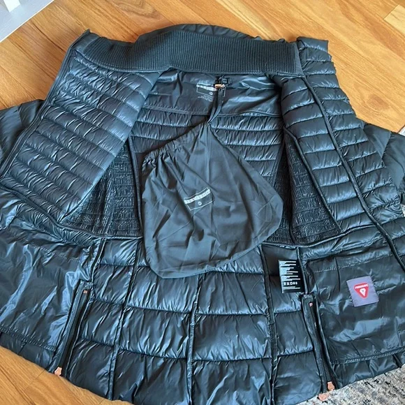 Bernardo Puffer Jacket - Picture 5 of 7